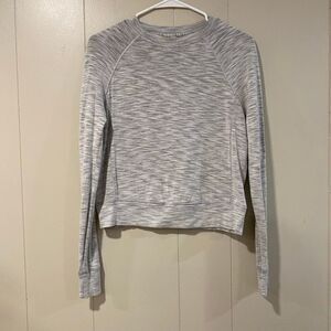 Lululemon Gray Long Sleeve Athletic Top Size 4 Lightweight Stretch